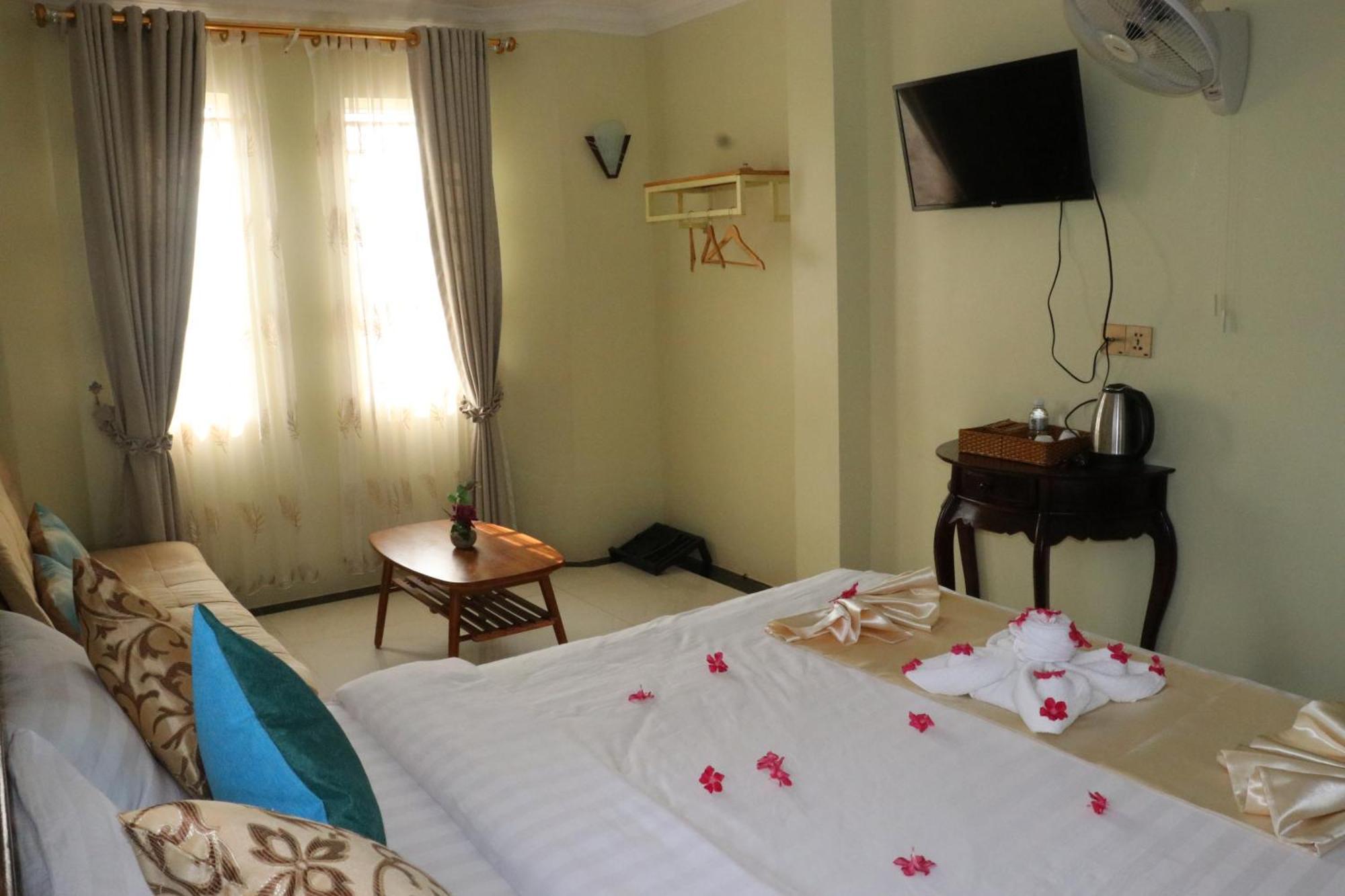 Ahha Boutique Kampot Otel Dış mekan fotoğraf
